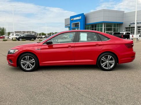 Used 2020 Volkswagen Jetta R-Line w/ R-Line Cold Weather Package FWD image 10
