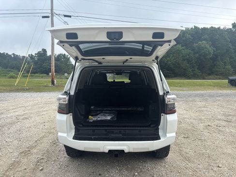 Used 2021 Toyota 4Runner SR5 Premium w/ Moonroof Package AWD/4WD image 26