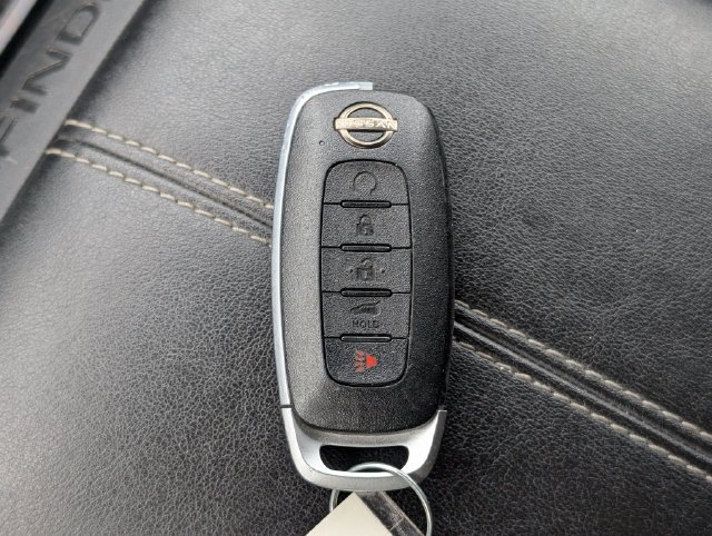 Used 2025 Nissan Pathfinder SV AWD/4WD image 31