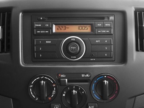 Used 2016 Nissan NV200 S image 12