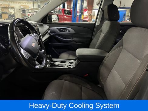 Used 2020 Chevrolet Traverse LT w/ Driver Confidence II Package image 11