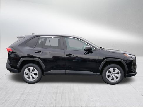 Certified 2024 Toyota RAV4 LE AWD/4WD image 8