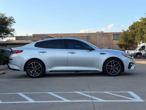 Used 2020 Kia Optima SE FWD image 2