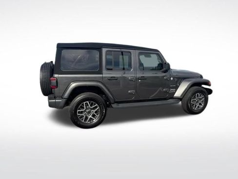 Used 2024 Jeep Wrangler Unlimited Sahara AWD/4WD image 38