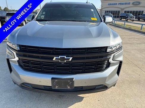 Used 2024 Chevrolet Suburban RST w/ Sport Performance Package AWD/4WD image 2