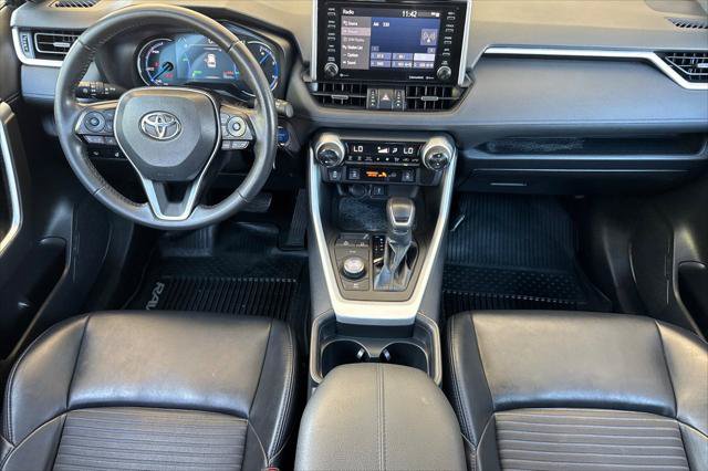 Certified 2021 Toyota RAV4 XSE w/ XSE Grade Weather Package AWD/4WD image 3