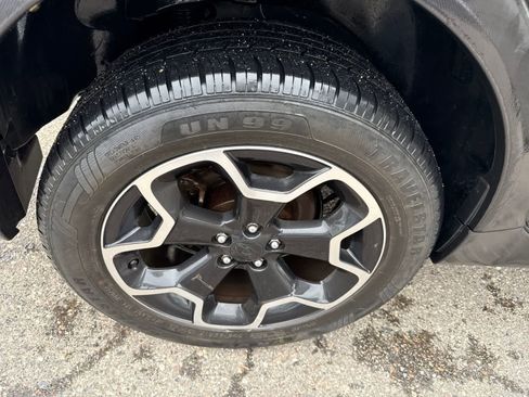 Used 2014 Subaru Crosstrek 2.0i Premium AWD/4WD image 11