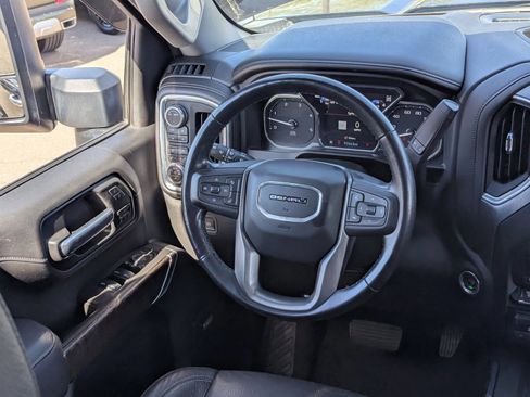 Used 2021 GMC Sierra 2500 Denali w/ Denali Ultimate Package image 16