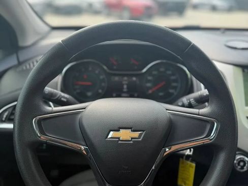Used 2016 Chevrolet Cruze LS FWD image 13