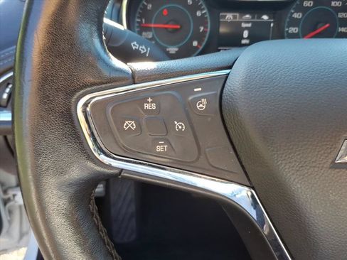 Used 2017 Chevrolet Cruze Premier FWD image 28