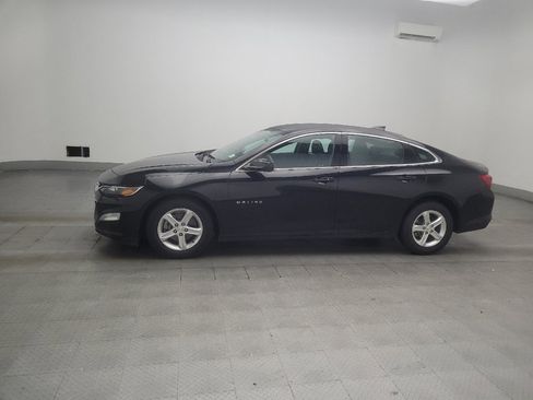 Used 2022 Chevrolet Malibu LS w/ Driver Confidence Package II FWD image 2
