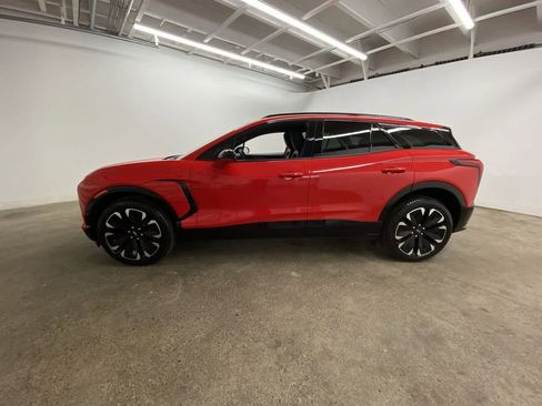 Used 2024 Chevrolet Blazer EV RS AWD/4WD image 3