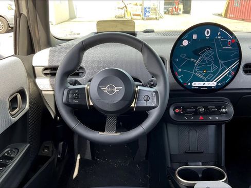 Used 2025 MINI Cooper S image 5