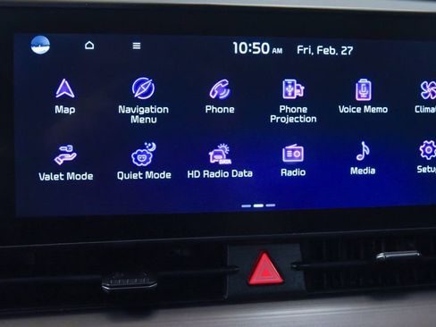 Used 2025 Kia Sportage EX w/ Premium Package image 7