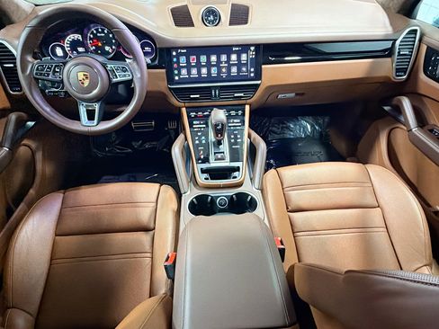Certified 2023 Porsche Cayenne Turbo image 16