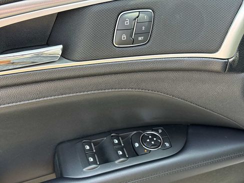 Used 2019 Lincoln MKZ Premiere FWD image 22