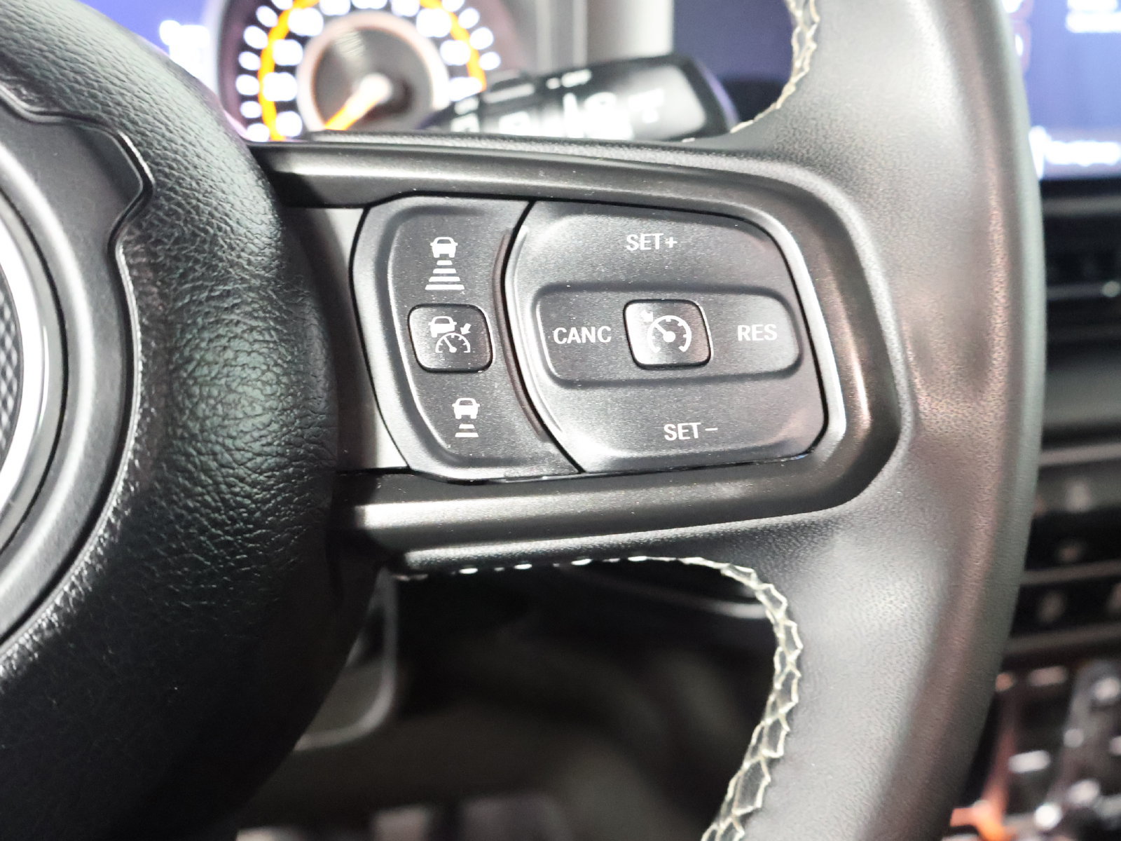 Used 2025 Jeep Wrangler Unlimited Rubicon AWD/4WD image 29