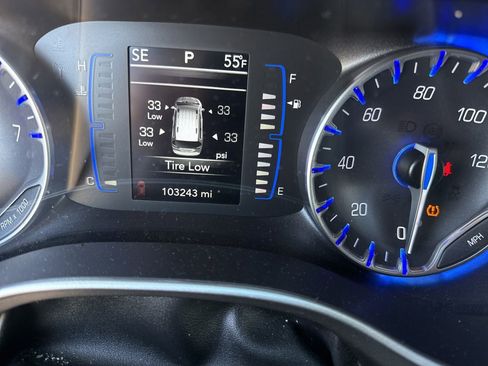 Used 2020 Chrysler Pacifica Touring-L image 21