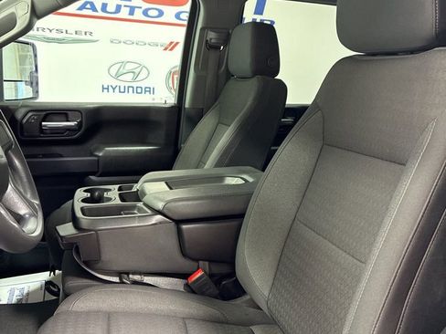 Used 2025 Chevrolet Silverado 2500 Custom w/ Custom Value Package image 10