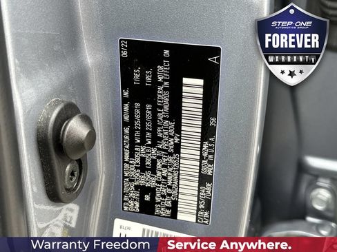 Used 2022 Toyota Highlander XLE FWD image 42
