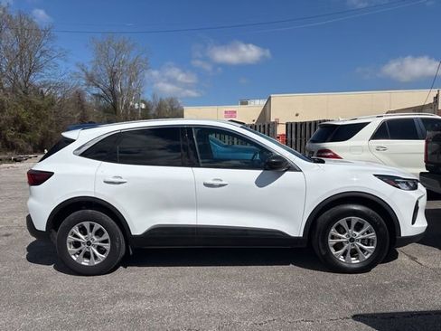 Used 2024 Ford Escape Active image 2