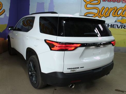 Used 2023 Chevrolet Traverse RS w/ LPO, Floor Liner Package AWD/4WD image 6