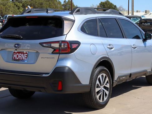 Used 2021 Subaru Outback Premium w/ Popular Package #1 AWD/4WD image 3