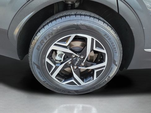 Used 2023 Kia Sportage LX FWD image 6
