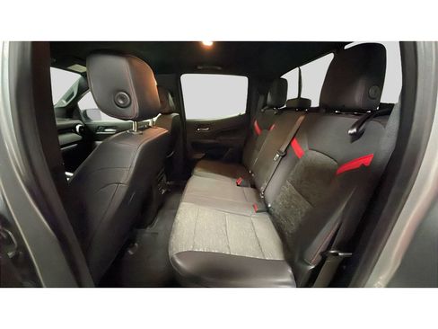 Used 2024 Chevrolet Colorado Z71 w/ Z71 Convenience Package 2 image 13