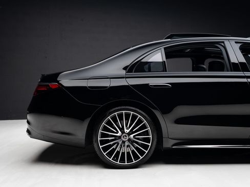 Used 2023 Mercedes-Benz S 500 4MATIC image 37