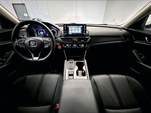 Used 2021 Honda Accord EX image 16