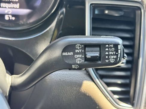 Used 2017 Porsche Macan image 23