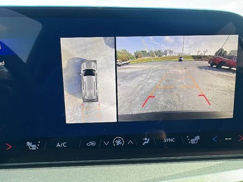 New 2026 Chevrolet Traverse LT w/ Midnight/Sport Edition image 29