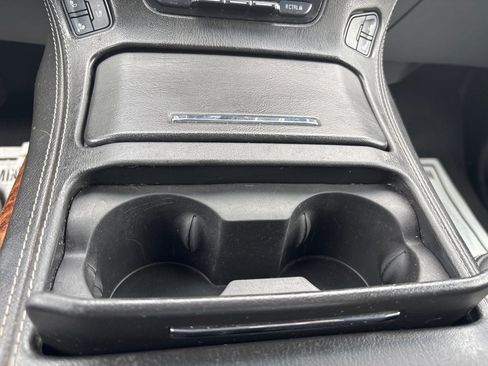 Used 2020 Chevrolet Suburban Premier image 32