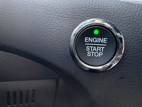 Used 2024 Ford Edge ST-Line image 13