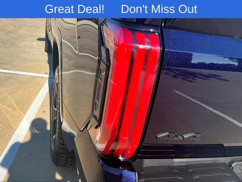 Used 2024 Toyota Tundra Platinum image 40