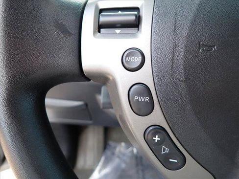 Used 2010 Nissan Sentra 2.0 S FWD image 14