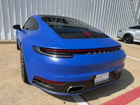 Used 2021 Porsche 911 Carrera RWD image 5