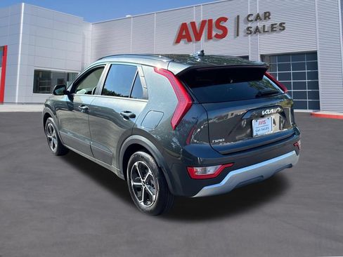 Used 2025 Kia Niro LX FWD image 9