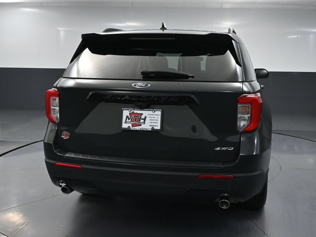 Used 2023 Ford Explorer ST-Line AWD/4WD image 5