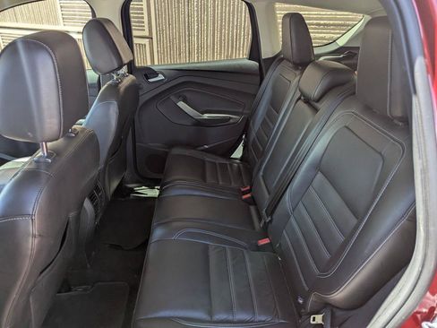 Used 2017 Ford Escape SE w/ SE Leather Comfort Package AWD/4WD image 22