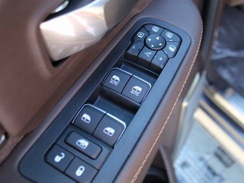 New 2026 RAM 2500 Limited image 11