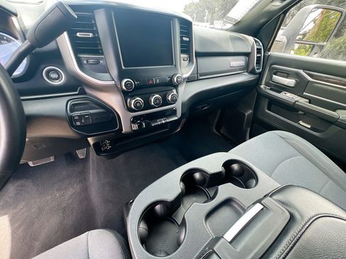 Used 2024 RAM 3500 Big Horn AWD/4WD image 24
