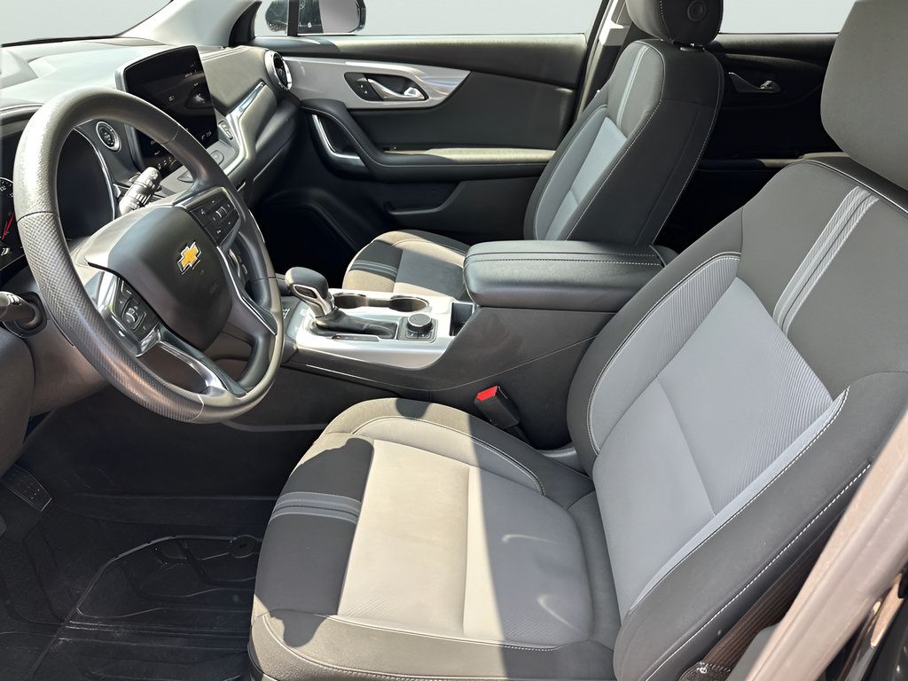 Used 2024 Chevrolet Blazer LT w/ Convenience Package FWD image 29