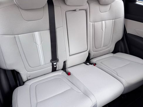 New 2026 Hyundai Tucson SEL image 19