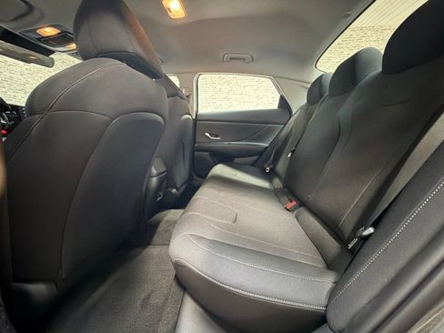 New 2026 Hyundai Elantra SE FWD image 13