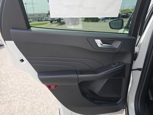 New 2025 Ford Escape ST-Line Select w/ Tech Pack #1 AWD/4WD image 19