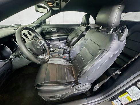 Used 2015 Ford Mustang GT Premium image 13