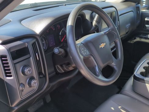 Used 2018 Chevrolet Silverado 1500 W/T w/ Trailering Package AWD/4WD image 10