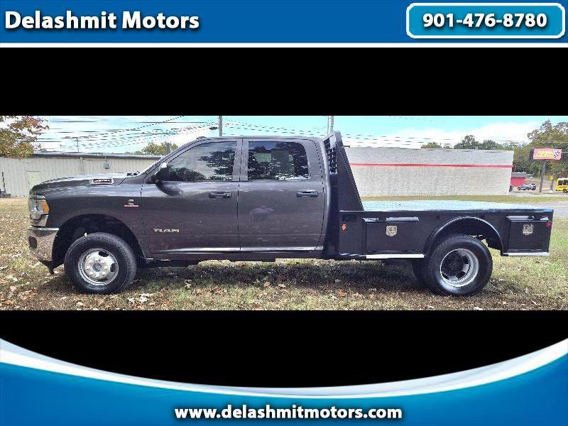Used 2021 RAM 3500 Tradesman AWD/4WD image 1